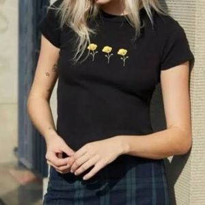 Brandy melville flowers embroidered top
